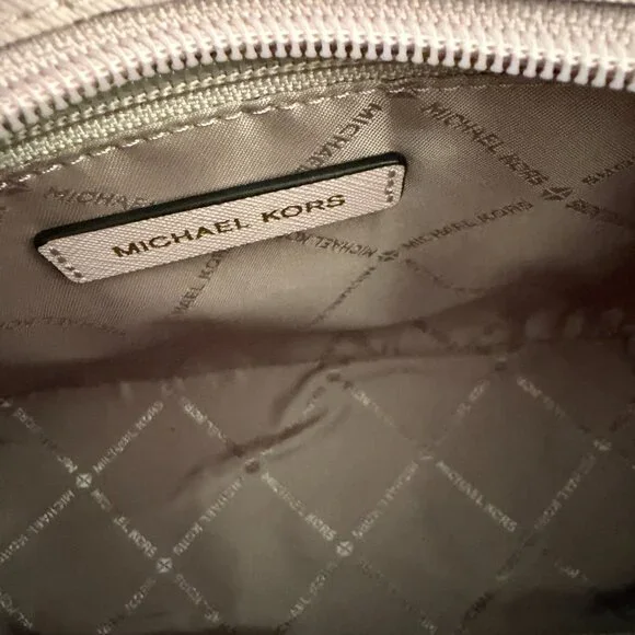 Michael Kors Jet Set Extra Small Logo Zippered Pocketbook/Shoulder Bag - Picture 2 of 6